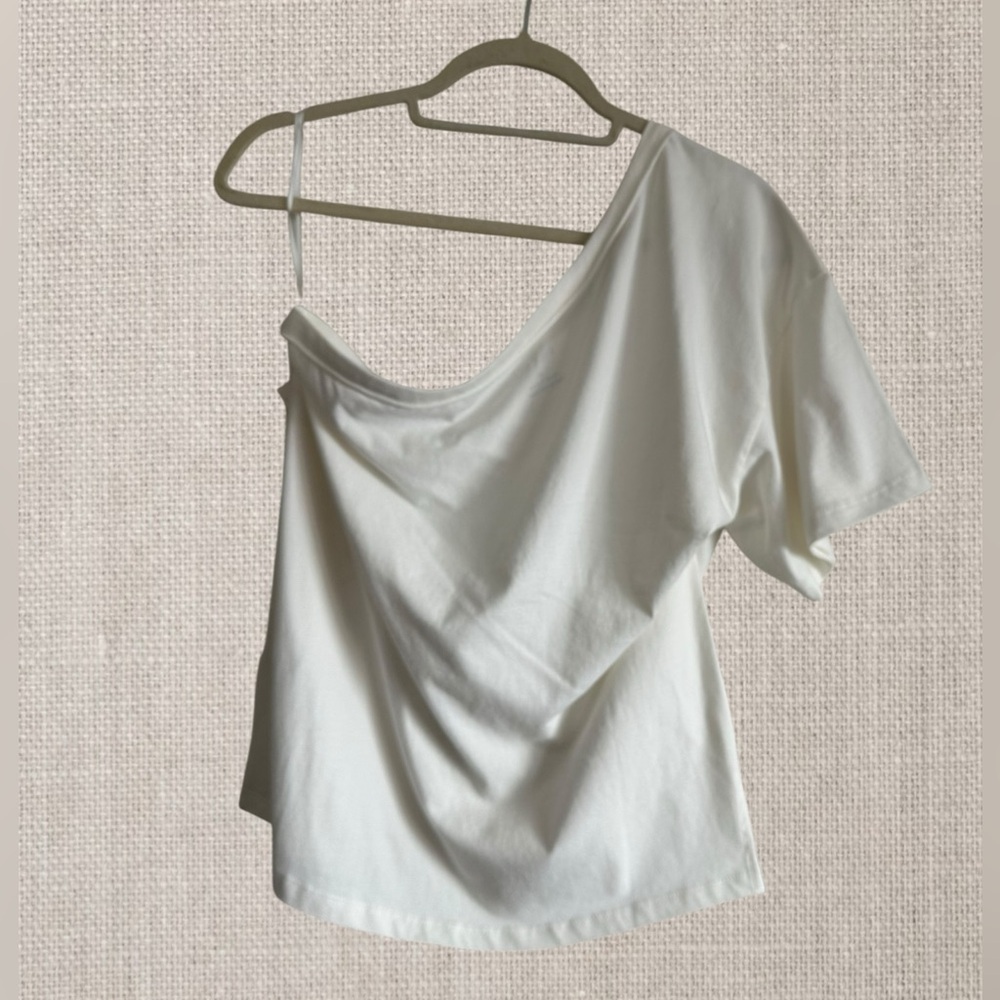 Anthropologie White Asymmetrical Short Sleeve Top